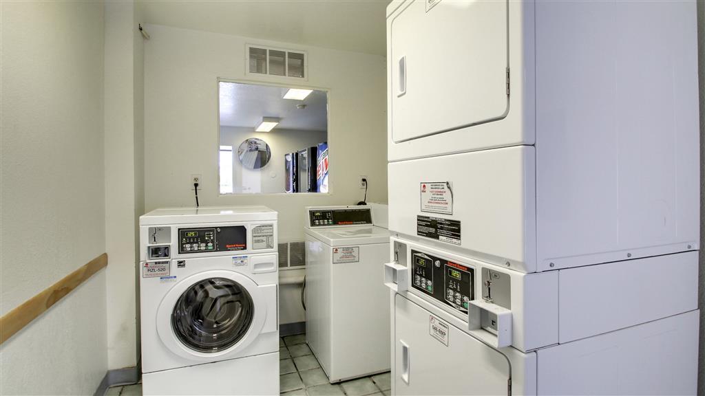 Motel 6 Manhattan Kansas Съоръжения снимка